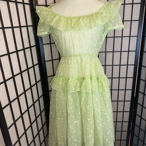 RARE Elegant " Gunne Sax Inspired " Vintage Green Ruffle Dress COTTAGECORE